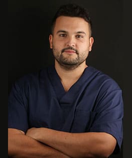 Dr Miguel Huertas Clínica Dental Navarro Madrid